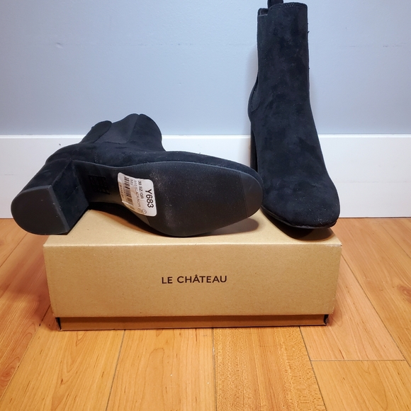 Le Chateau Black Booties - Picture 2 of 2